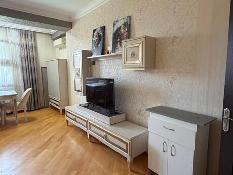Elan №6402117 - Bakı, Həzi Aslanov m., 2 otaqlı, 70 m², 5/17 mərtəbə