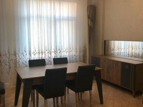 Kirayə 2 otaqlı mənzil, 100 m², Ağ şəhər: 1 400 ₼/ay 3
