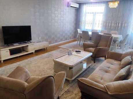 Объявление №6402122 - Баку, м. Гянджлик, 3-комн., 150 м², 13/16 этаж