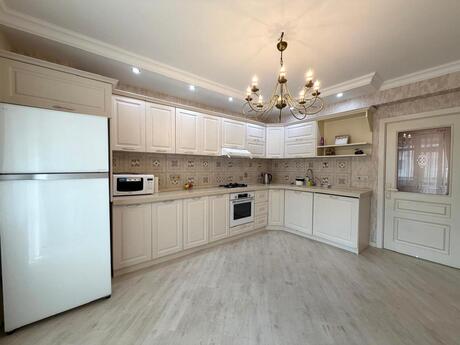 3-комнатная квартира, 163 м², Şah İsmayıl Xətai: 395 000 ₼ 4
