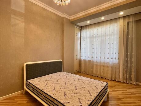 Kirayə 3 otaqlı mənzil, 135 m², Elmlər Akademiyası: 1 300 ₼/ay 4