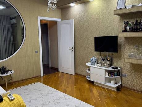 Elan №6402288 - Bakı, İnşaatçılar m., 2 otaqlı, 85 m², 15/17 mərtəbə