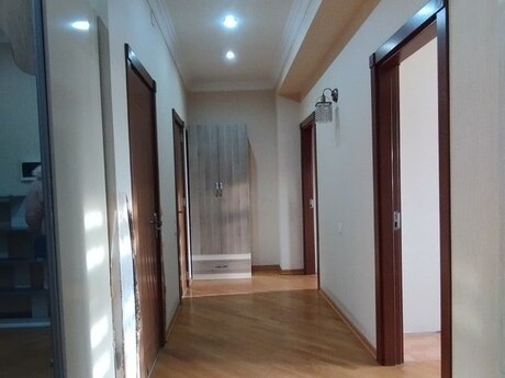 Объявление №6402289 - Баку, м. Иншаатчылар, 2-комн., 90 м², 3/17 этаж