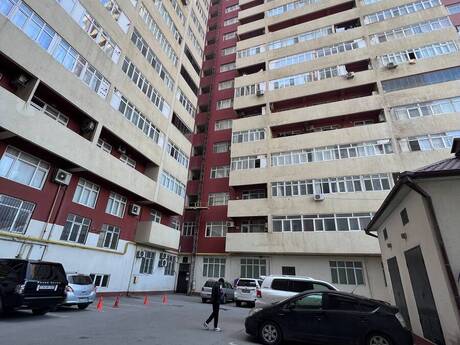 3-room apartment, 135 m², Avtovağzal: 280 000 ₼ 2