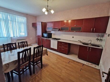 Kirayə 2 otaqlı mənzil, 90 m², Həzi Aslanov: 550 ₼/ay 2