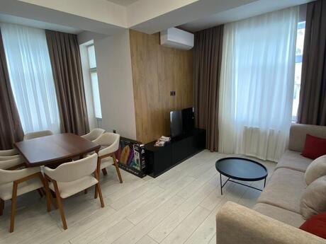 Elan №6402336 - Bakı, Xətai r., 3 otaqlı, 100 m², 2/4 mərtəbə