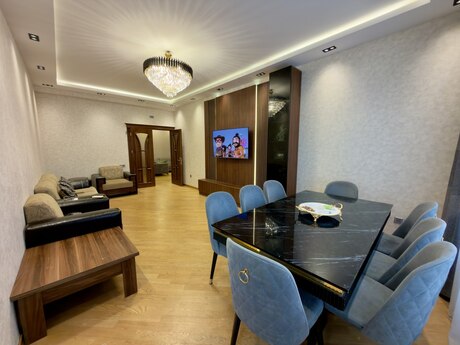 4 otaq · 160 m² · 5/17 mərtəbə, Nizami