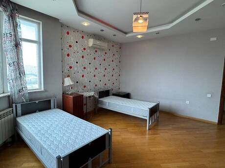 3 otaqlı mənzil, 150 m², Nizami: 450 000 ₼ 5