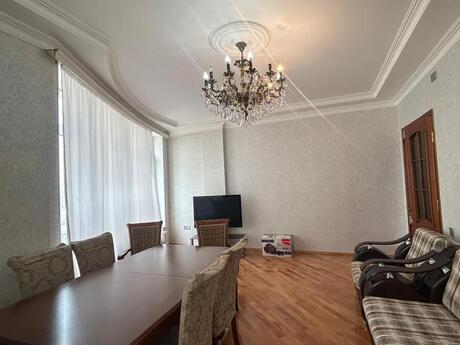 3 otaqlı mənzil, 120 m², Nəriman Nərimanov: 429 000 ₼ 2