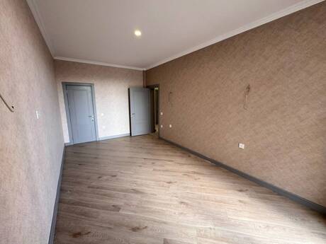 3-room apartment, 107 m², West Town: 400 000 ₼ 4