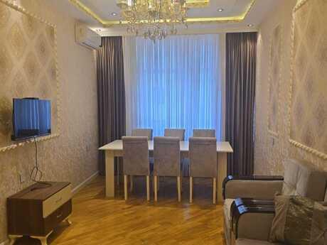 Elan №6402612 - Bakı, Qara Qarayev m., 2 otaqlı, 70 m², 12/16 mərtəbə