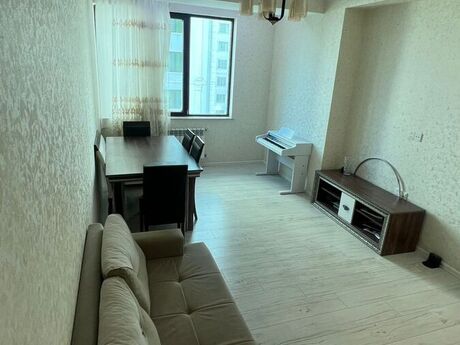 Kirayə 3 otaqlı mənzil, 90 m², Nərimanov: 1 300 ₼/ay 2