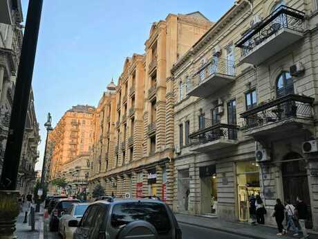 Elan №6358242 - Bakı, Sahil m., 1 otaqlı, 30 m², 1/3 mərtəbə