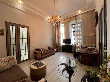 3 otaqlı mənzil, 100 m², Sahil: 400 000 ₼ 2