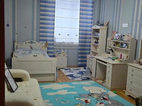 3 rooms · 175 m² · floor 10/18, Sahil