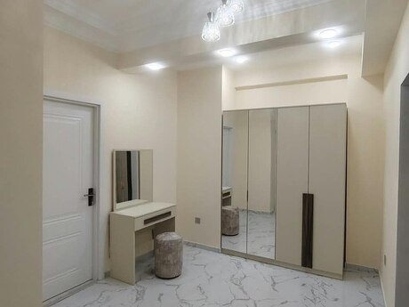 2-комнатная квартира, 55 м², 8 Noyabr: 175 000 ₼ 2