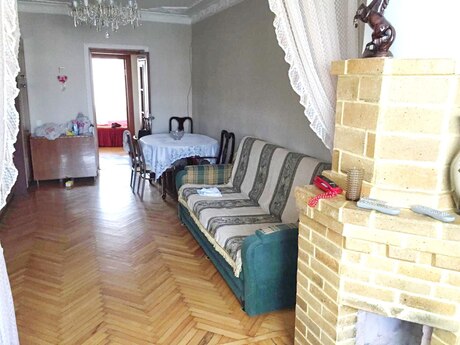 Elan №6402930 - Bakı, Elmlər Akademiyası m., 2 otaqlı, 50 m², 4/5 mərtəbə