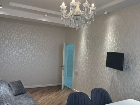 Аренда: 2-комнатная квартира, 85 м², 20 Yanvar: 900 ₼/мес 4