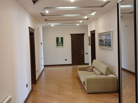 4-room apartment for rent, 180 m², Nəriman Nərimanov: 1 000 ₼/mo 2