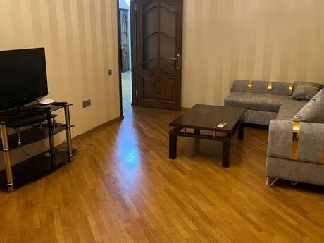 Объявление №6403028 - Баку, Бинагадинский р., 3-комн., 115 м², 10/12 этаж