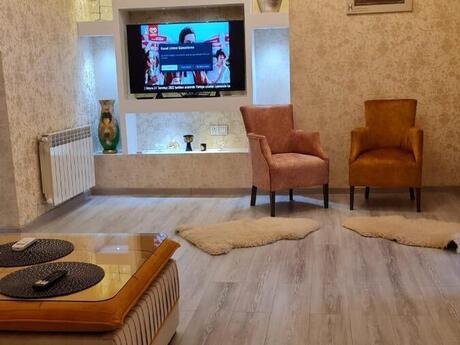 Объявление №6403010 - Баку, м. Низами, 3-комн., 95 м², 12/18 этаж