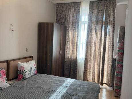 2-room apartment for rent, 70 m², Xalqlar Dostluğu: 650 ₼/mo 2