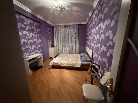 Kirayə 4 otaqlı mənzil, 204 m², Nizami: 1 499 ₼/ay 4