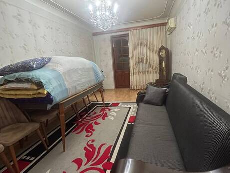 Azadlıq Prospektidə 2 otaqlı köhnə tikili mənzil satılır, 65 m², 195 000 AZN, şəkil 3 / 9