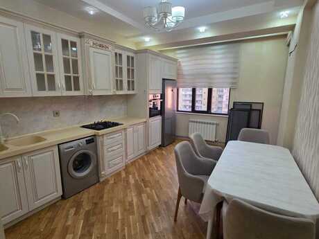 Kirayə 3 otaqlı mənzil, 125 m², 8 Noyabr: 1 400 ₼/ay 2