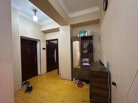 Elan №6403229 - Bakı, 8 Noyabr m., 3 otaqlı, 90 m², 10/17 mərtəbə