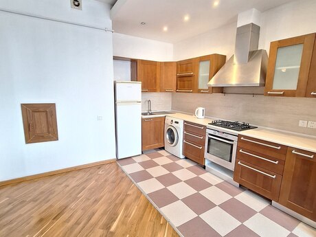 Аренда: 4-комнатная квартира, 160 м², Nizami: 1 260 ₼/мес 3