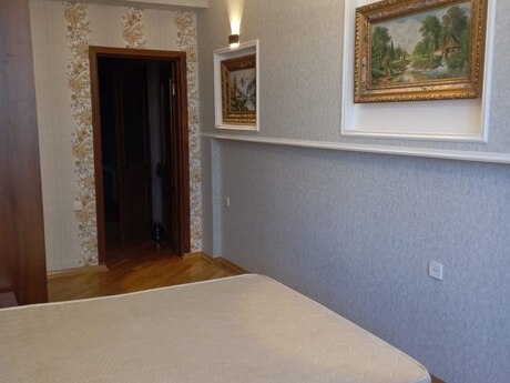 Объявление №6403292 - Баку, м. Элмляр Академиясы, 2-комн., 80 м², 12/17 этаж