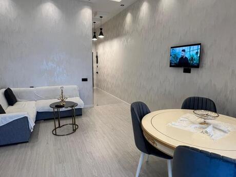 Аренда: 2-комнатная квартира, 79 м², Həzi Aslanov: 750 ₼/мес 2