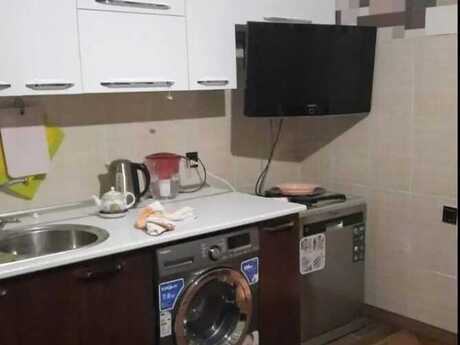 Kirayə 3 otaqlı mənzil, 130 m², Badamdar: 750 ₼/ay 2