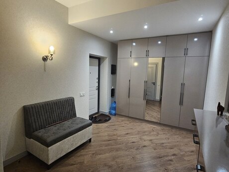 3 otaq · 118 m² · 6/15 mərtəbə, 28 May