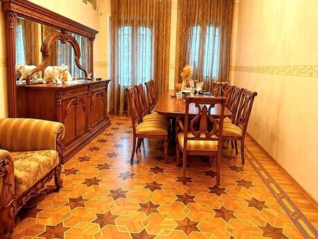 3-комнатная квартира, 106 м², İçəri Şəhər: 450 000 ₼ 5