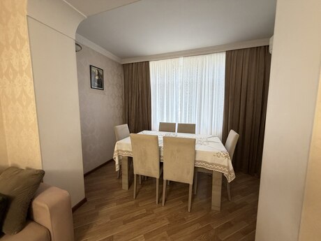 3-room apartment for rent, 90 m², Elmlər Akademiyası: 180 ₼/mo 3