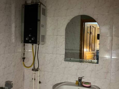 3-room apartment for rent, 65 m², Gənclik: 700 ₼/mo 3