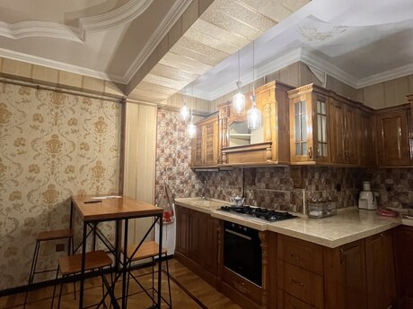 Kirayə 3 otaqlı mənzil, 105 m², Şah İsmayıl Xətai: 900 ₼/ay 4
