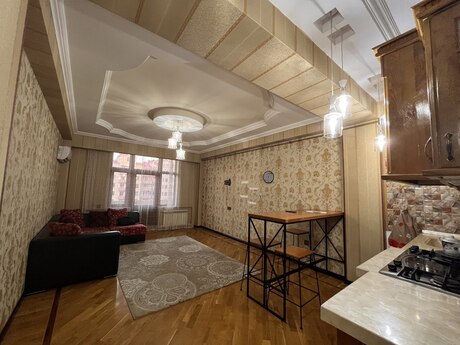 Kirayə 3 otaqlı mənzil, 105 m², Şah İsmayıl Xətai: 900 ₼/ay 3