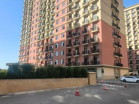 3 rooms · 101 m² · floor 7/13, West Town