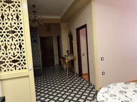 3 otaqlı mənzil, 75,7 m², Bakıxanov: 290 000 ₼ 3