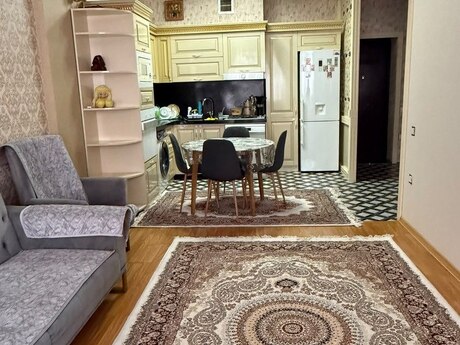 3 otaqlı mənzil, 75,7 m², Bakıxanov: 290 000 ₼ 2
