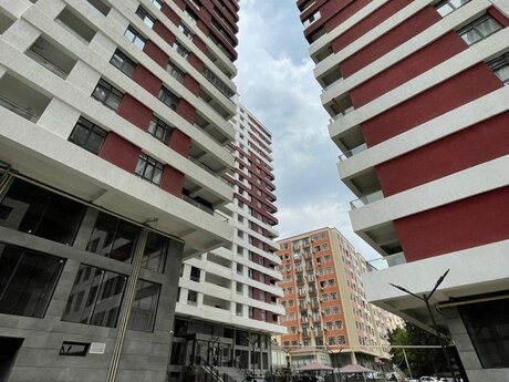 Аренда: 3-комнатная квартира, 100 м², Memar Əcəmi: 950 ₼/мес 2