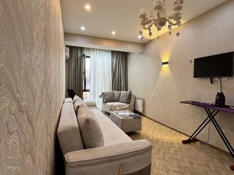 Объявление №6403665 - Баку, пос. Ази Асланова, 2-комн., 58 м², 3/20 этаж