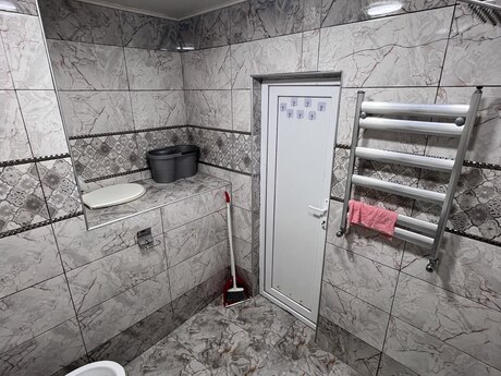 Kirayə 4 otaqlı mənzil, 110 m², 28 May: 250 ₼/ay 4