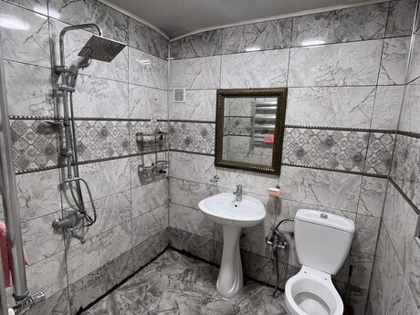 Kirayə 4 otaqlı mənzil, 110 m², 28 May: 250 ₼/ay 3