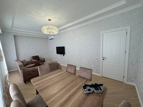 3 otaqlı mənzil, 97 m², Neftçilər: 315 000 ₼ 2