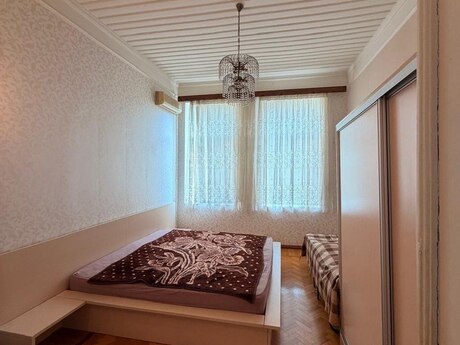 3-room apartment for rent, 75 m², İçəri Şəhər: 800 ₼/mo 3