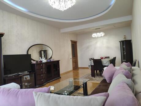 Elan №6403994 - Bakı, Memar Əcəmi m., 4 otaqlı, 170 m², 8/20 mərtəbə